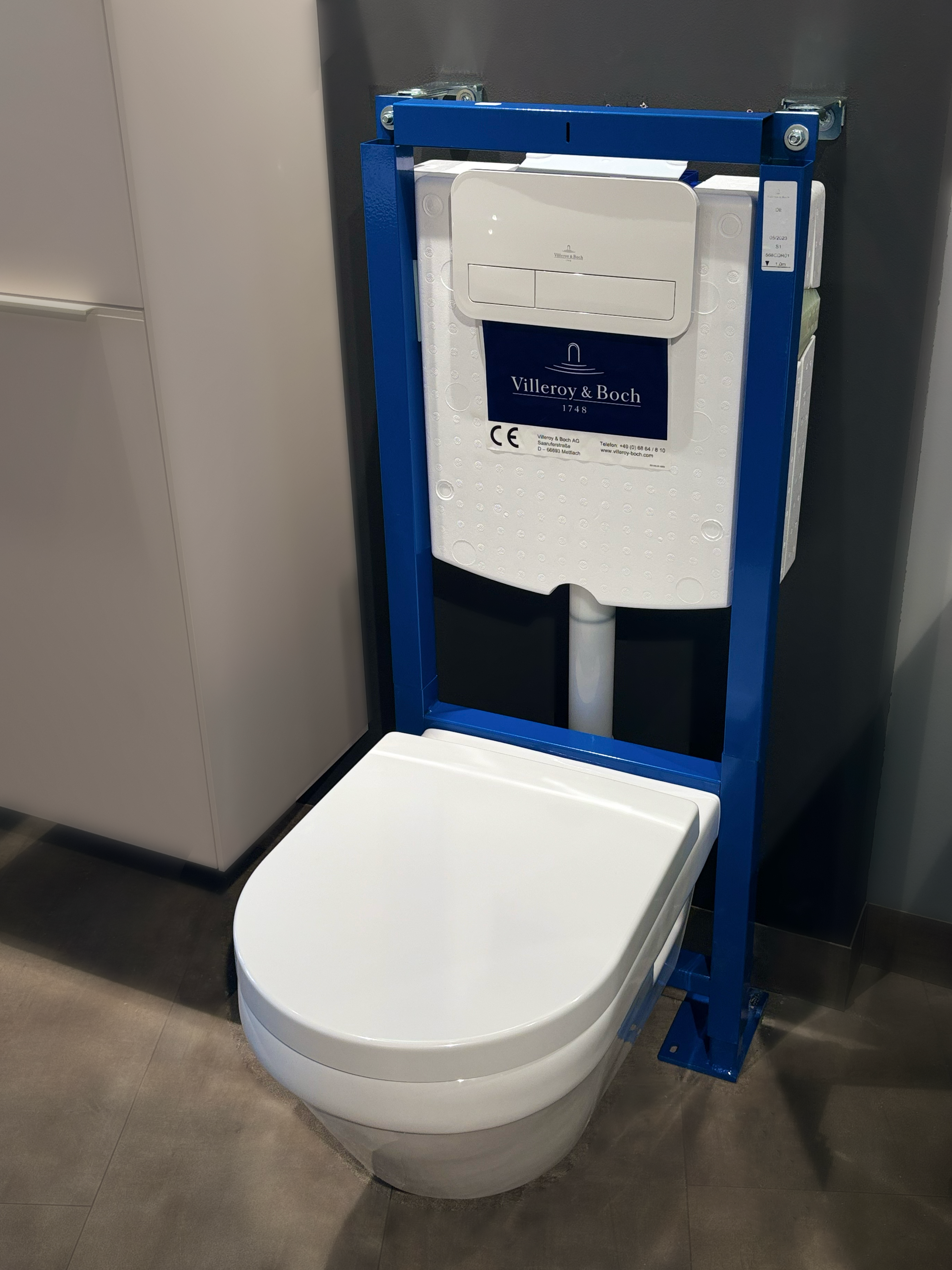 Комплект (инсталляция + унитаз + сиденье микролифт + панель смыва белая) Villeroy & Boch Architectura 568CDR01