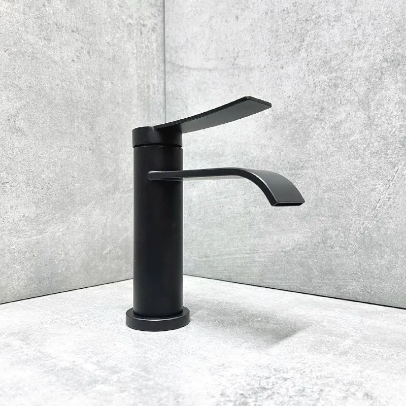 Смеситель для раковины BELZ B10812-7, черный матовый