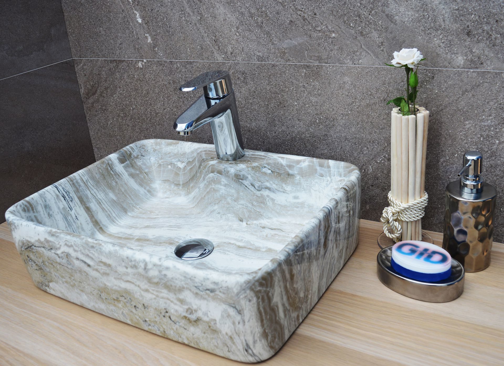 Раковина накладная 48см Gid Mnc605 серый