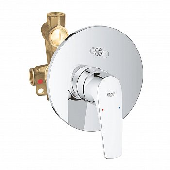 Смеситель для ванны с душем Grohe BauFlow 29113000 хром