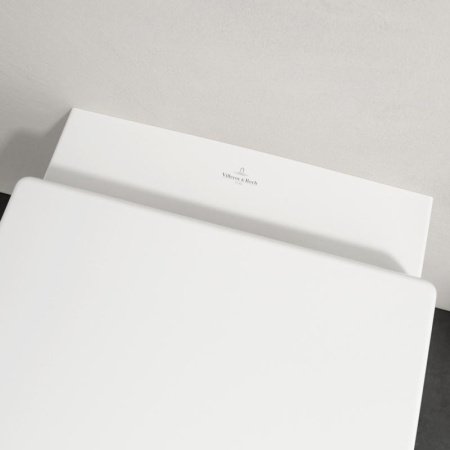 Унитаз подвесной безободковый Villeroy&Boch Architectura Pack 4694HR01 с сиденьем микролифт