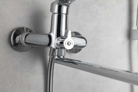 Смеситель для ванны с душем Aquatek AQ1033CR хром