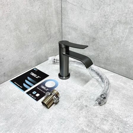 Смеситель для раковины BELZ B10812-3, оружейная сталь