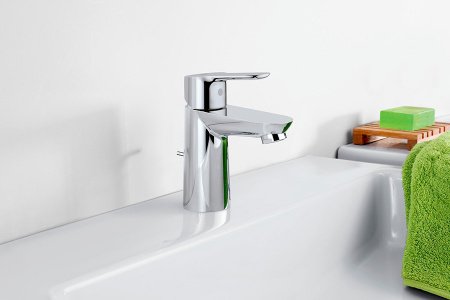 Смеситель для раковины Grohe Bauedge 23328000 хром