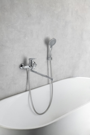 Смеситель для ванны с душем Aquatek AQ1033CR хром