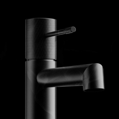 Смеситель для раковины Vincea Desire VBF-1D2MB черный матовый