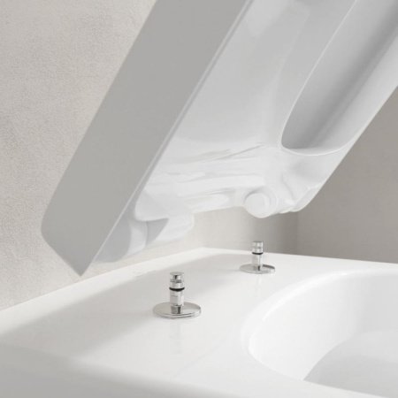 Унитаз подвесной безободковый Villeroy&Boch Architectura 5685HR01 с сиденьем микролифт