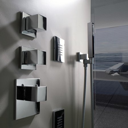 Термостат для душа на 2-3 потребителя Bossini Outlets Z032203.030 хром