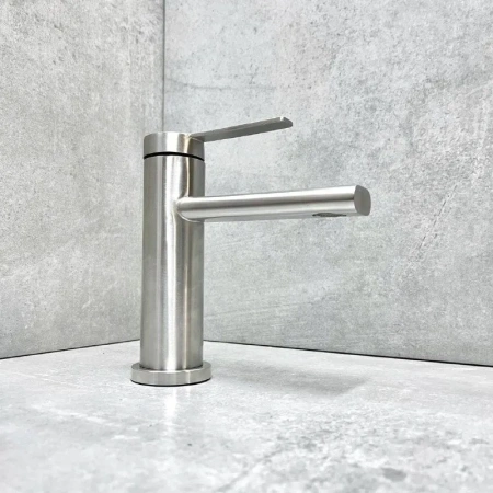 Смеситель для раковины BELZ B10813-1, сатин