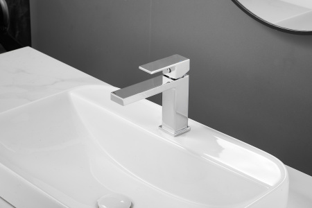 Смеситель для раковины BELZ B10672, хром