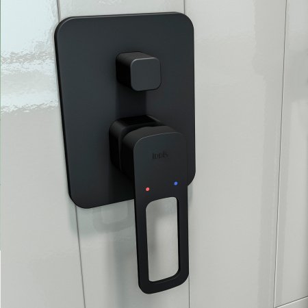 Смеситель для ванны с душем IDDIS Slide SLIBL00i67 черный матовый