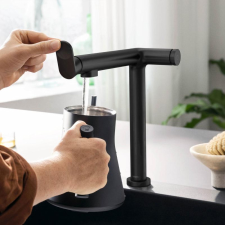 Смеситель для кухни Hansgrohe Aqittura M91 FilterSystem 240 76804670 черный матовый