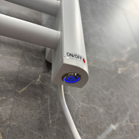 Полотенцесушитель электрический Fixsen UNIVERSAL 600х500 FX-7200W, белый