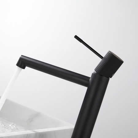 Смеситель для раковины Vincea Desire VBF-1D2MB черный матовый