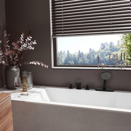 Смеситель для ванны Hansgrohe Vivenis 75444670 черный матовый