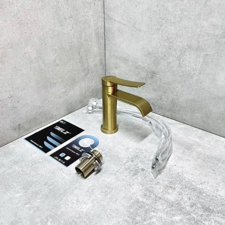 Смеситель для раковины BELZ B10812-5, золото матовое