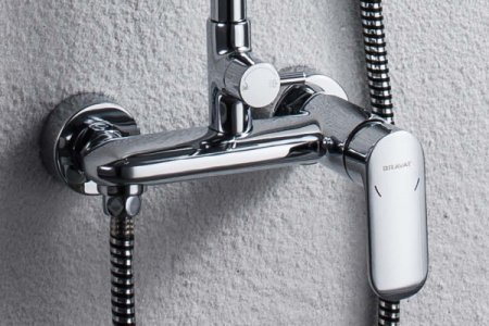 Душевая стойка Bravat Opal R F9125183CP-A2-RUS хром