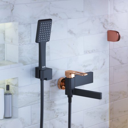 Смеситель для ванны с душем IDDIS Slide SLIBG00i02 черный матовый